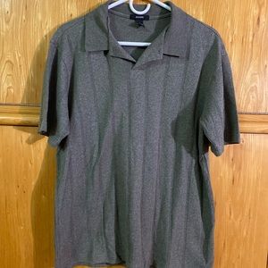 Men’s gray Alfani polo